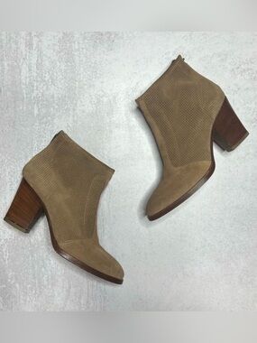 Aquatalia Faris Leather Ankle Boots